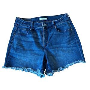 Nine West dark wash blue 5” raw hem shorts size 6